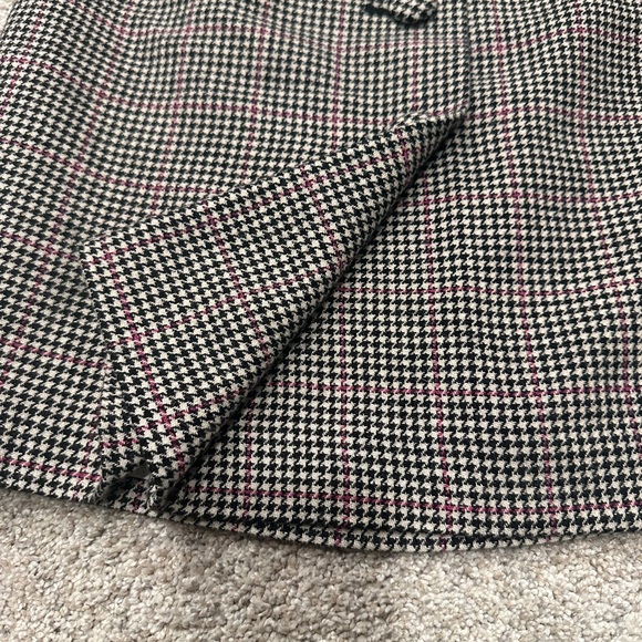 LOFT Houndstooth Wool Skirt - Picture 6 of 13